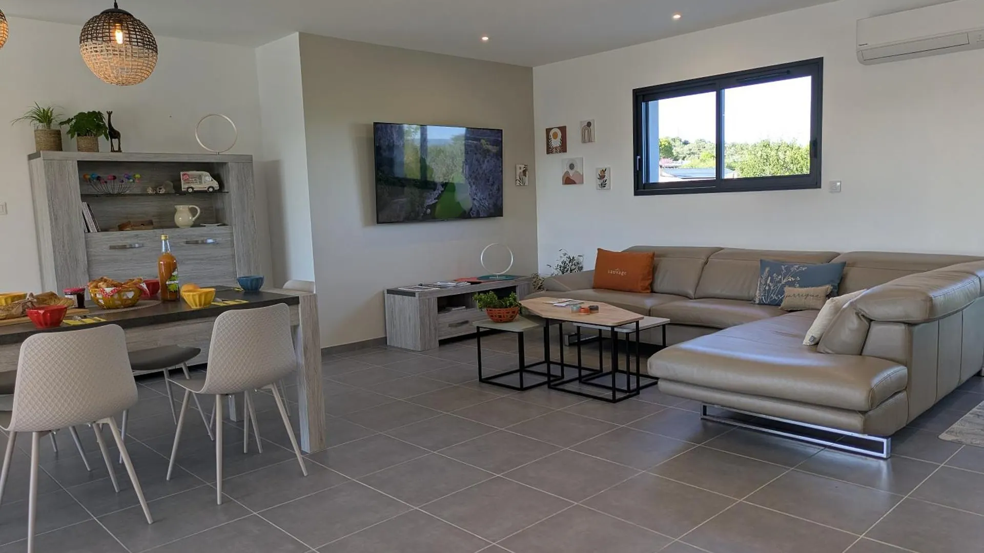 Villa Neuve Avec Piscine Privee Chauffee Et Sa Superbe Terrasse Joyeuse Frankrig